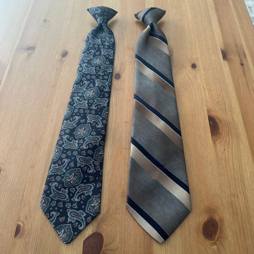 American Edition Collection Mens Clip On Tie Set Paisley Striped Blue Grey 2pc